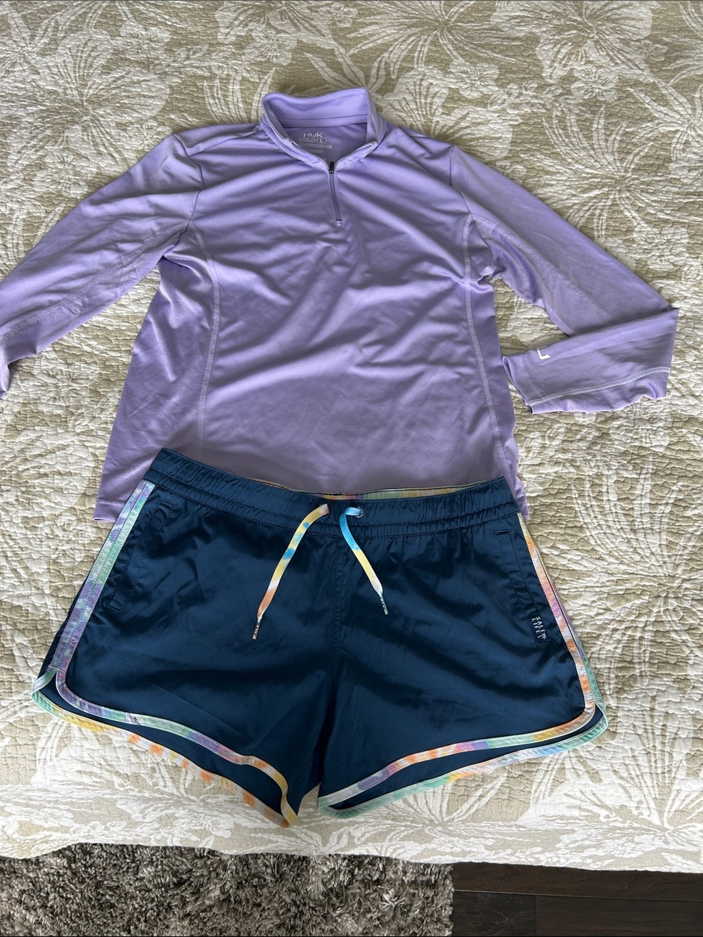 Salt Life and HUK 2-Piece Swim Set Rash Guard Sz L & Navy Swim Shorts M